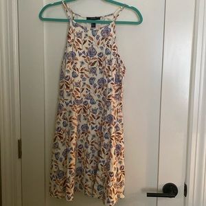 Forever 21 sundress. Floral pattern. NWOT. Size Large.